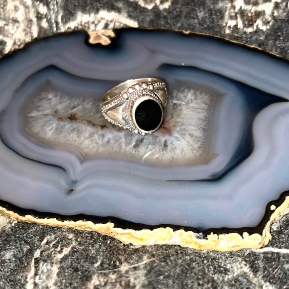 Sterling Silver Onyx 925 Size 7 ring - Picture 2 of 15